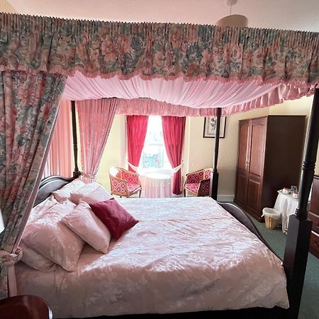 Bed and Breakfast White Court Llandudno Zewnętrze zdjęcie